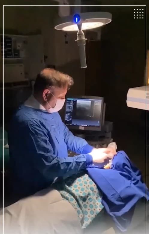 Uzm. Dr. Serdar Çatav görüntüleme eşliğinde radyofrekans işlemi sırasında